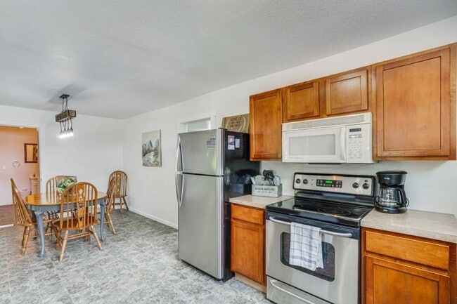 Building Photo - 3101 Bagnell Dam Blvd