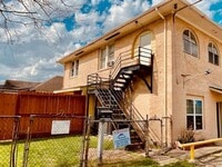 Building Photo - NICE 1 BEDROOM APARTMENT