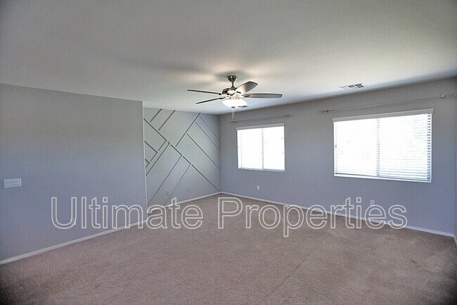 Building Photo - 14978 N 172nd Dr