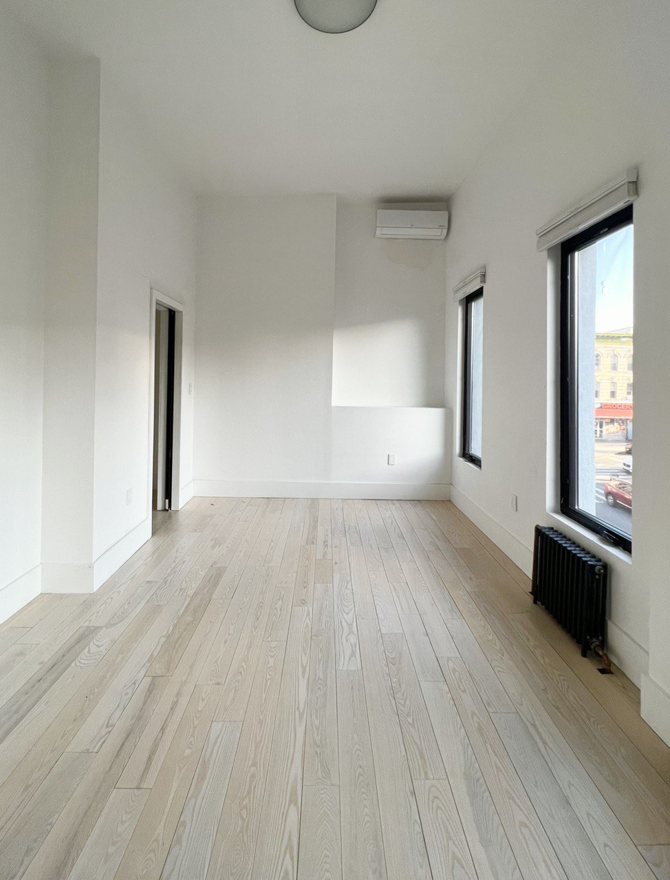 Building Photo - 1387 Putnam Ave