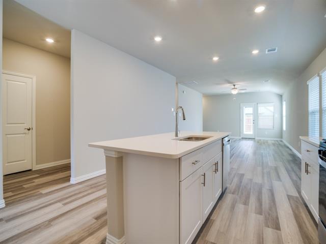 Building Photo - 808 Tidal Dr