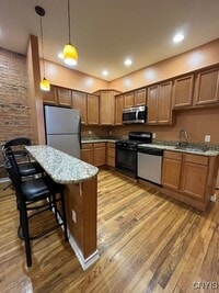 Building Photo - 2 W Park Row