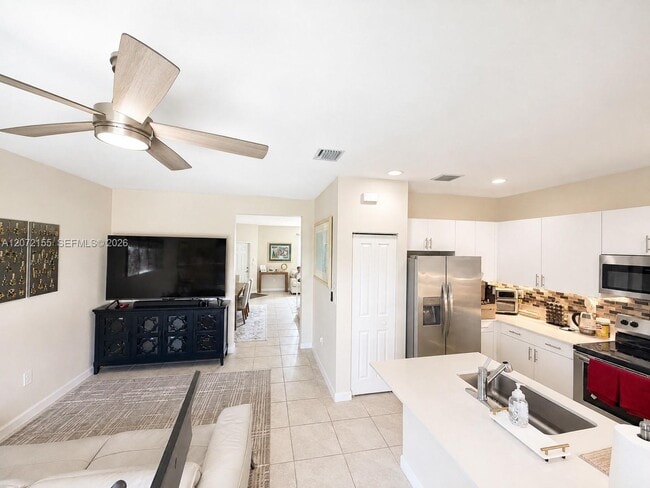 Building Photo - 23060 SW 99th Ct