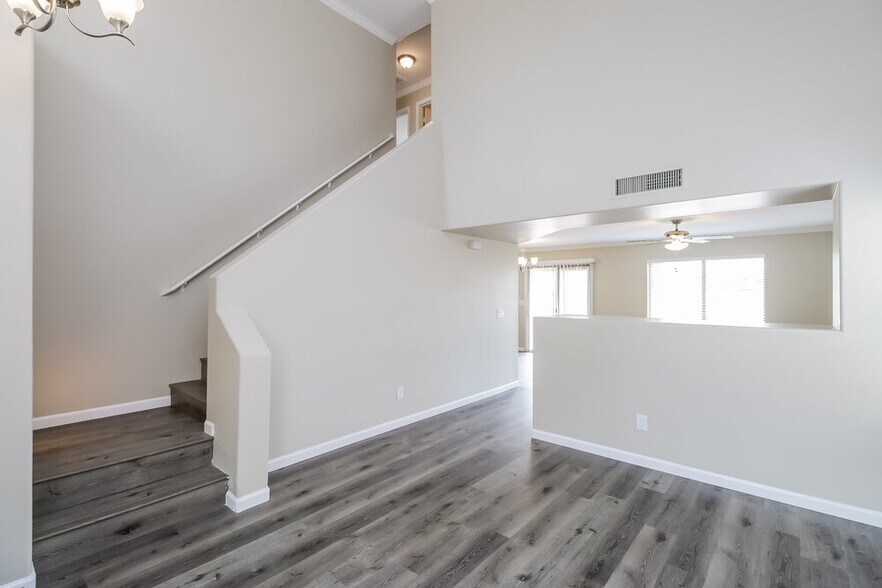 Building Photo - 2478 W Desert Spring Way