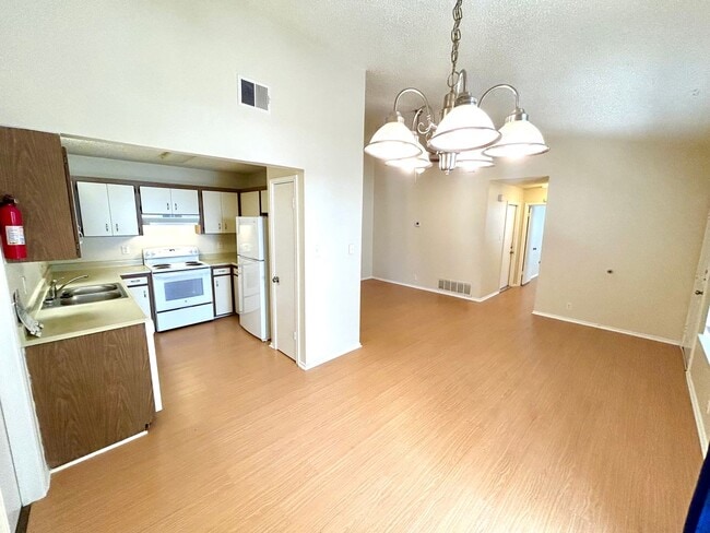 Building Photo - MUST SEE! Spacious Duplex With Garage & Google Fiber Access!