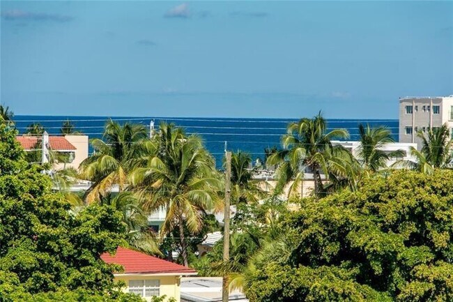 Building Photo - 221 Shore Ct