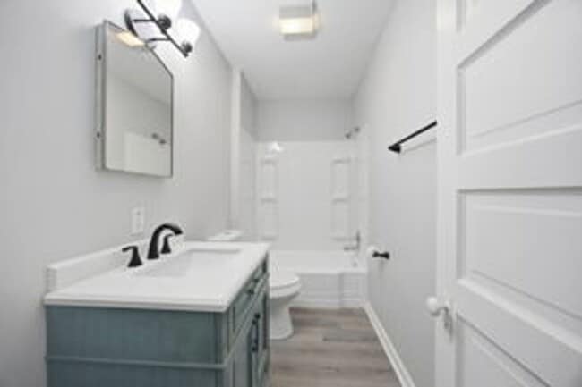 Building Photo - Well-maintained 3-bedroom, 1-bath home in Carnegie! Available Now!!