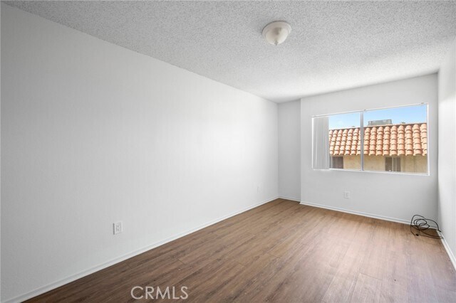 Building Photo - 6716 Sylmar Ave