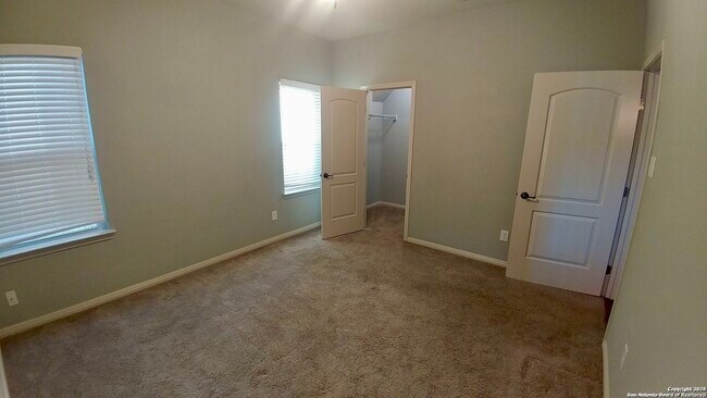 Building Photo - 146 Cindy Lou Dr