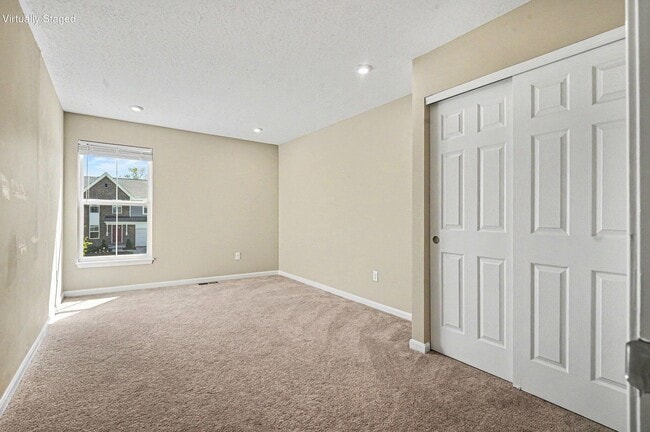 Building Photo - 2116 Penny Ln