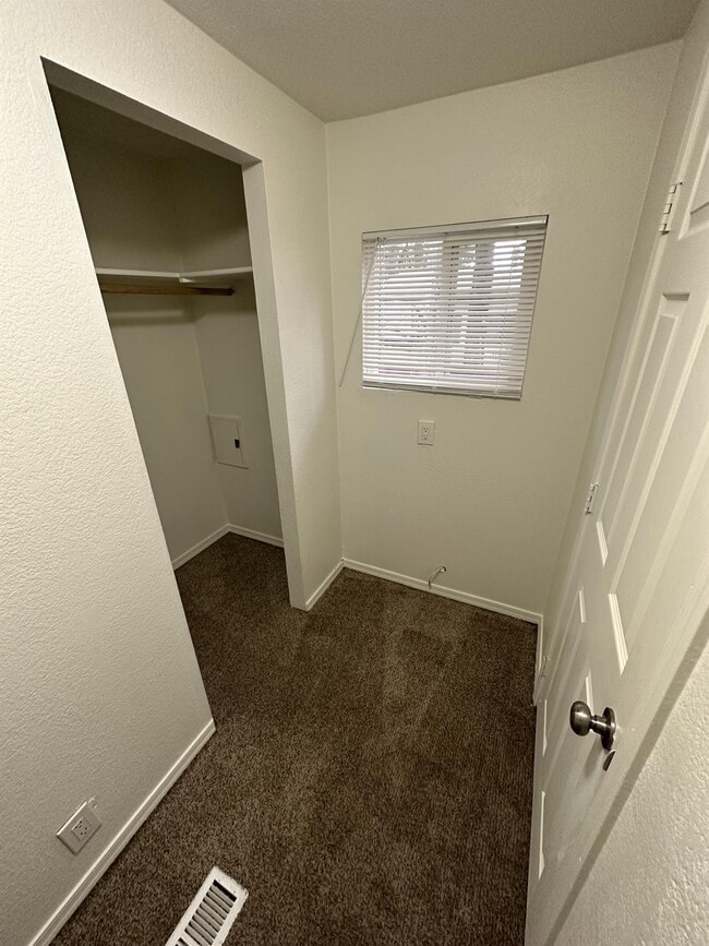 Building Photo - 4486 E Crystal Dr