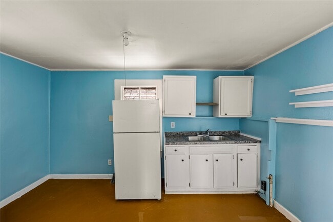 Building Photo - 1524 Mechanic St