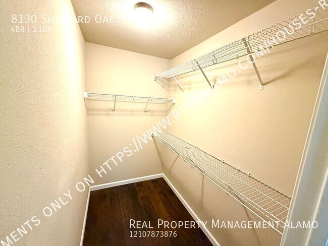Building Photo - 8130 Shumard Oak Dr