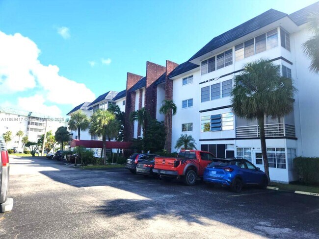 Primary Photo - 4740 NW 21st St