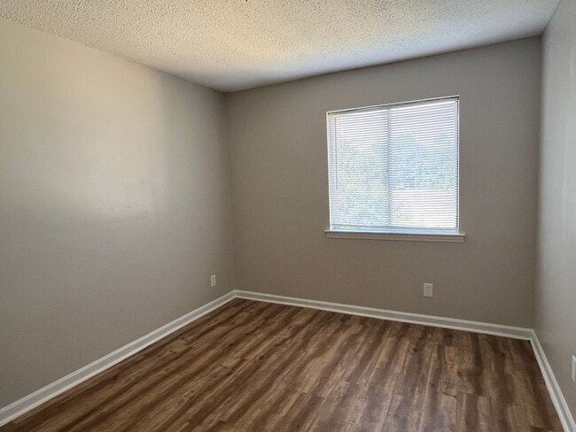 Building Photo - Townhome for rent Montgomery