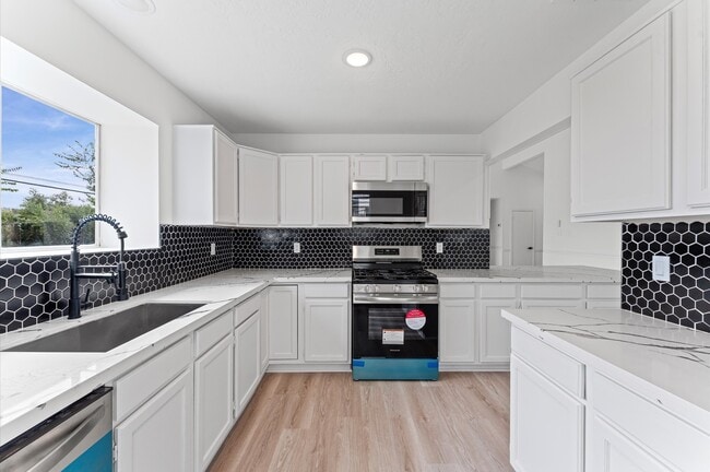 Building Photo - 17523 Hamilwood Dr