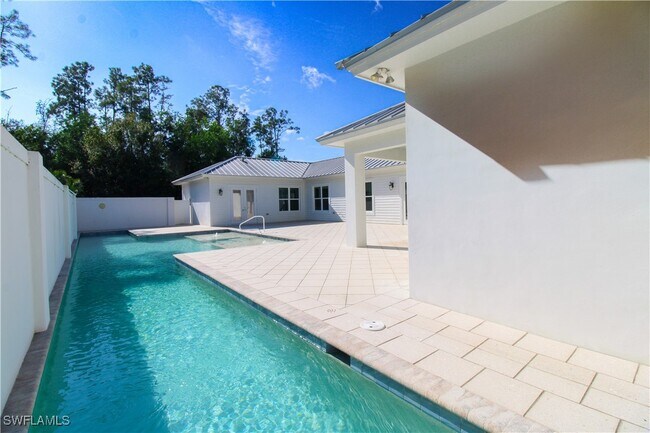 Building Photo - 6184 Whitaker Rd