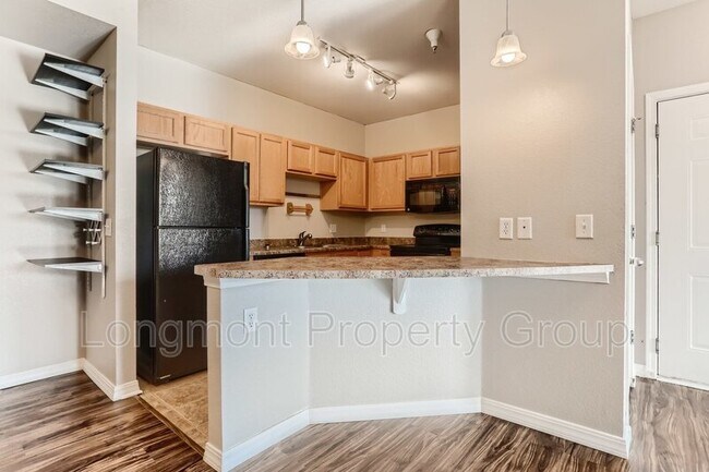 Building Photo - 804 Summer Hawk Dr