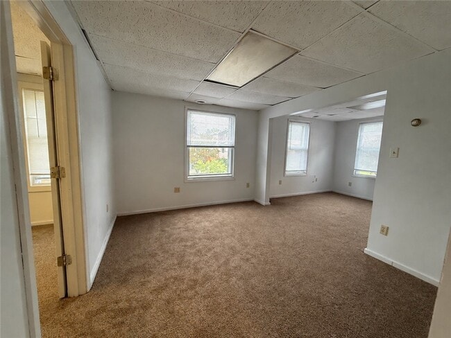 Building Photo - 138 Wall St