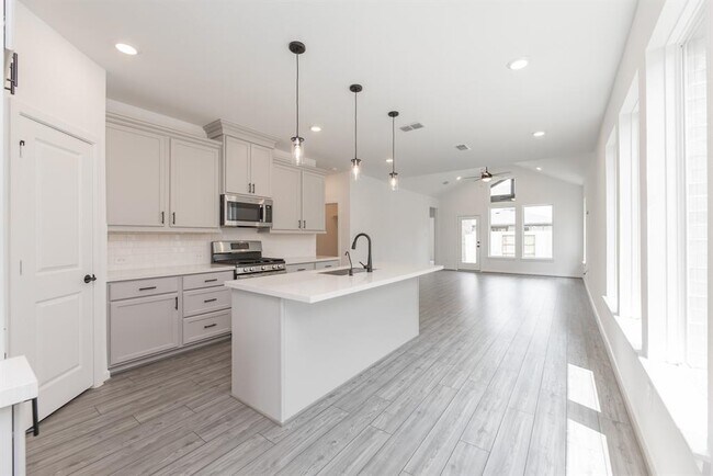 Building Photo - 21626 Lampeter River Ln
