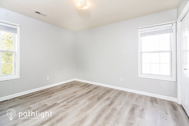 Building Photo - 2724 Kentwood Forest Ct, Chester, VA, 23831