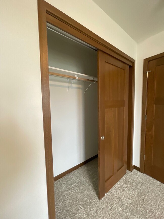 Building Photo - 1005 Morning Star Ln