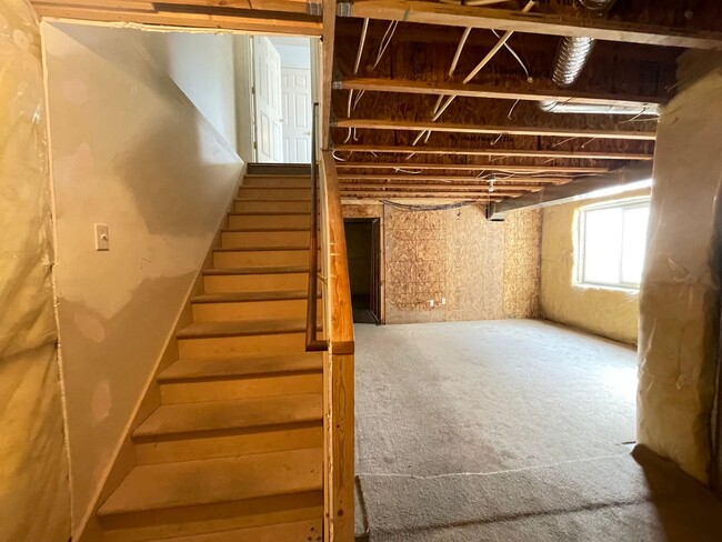 Building Photo - Beautiful Single Family Home Available Soon!