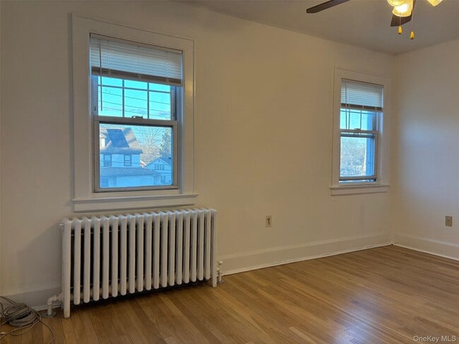 Building Photo - 82 Putnam Ave