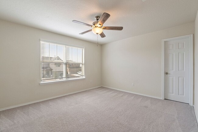 Building Photo - Beautiful 3 bedroom, 2.5  bathroom home in Liberty Hill!!!