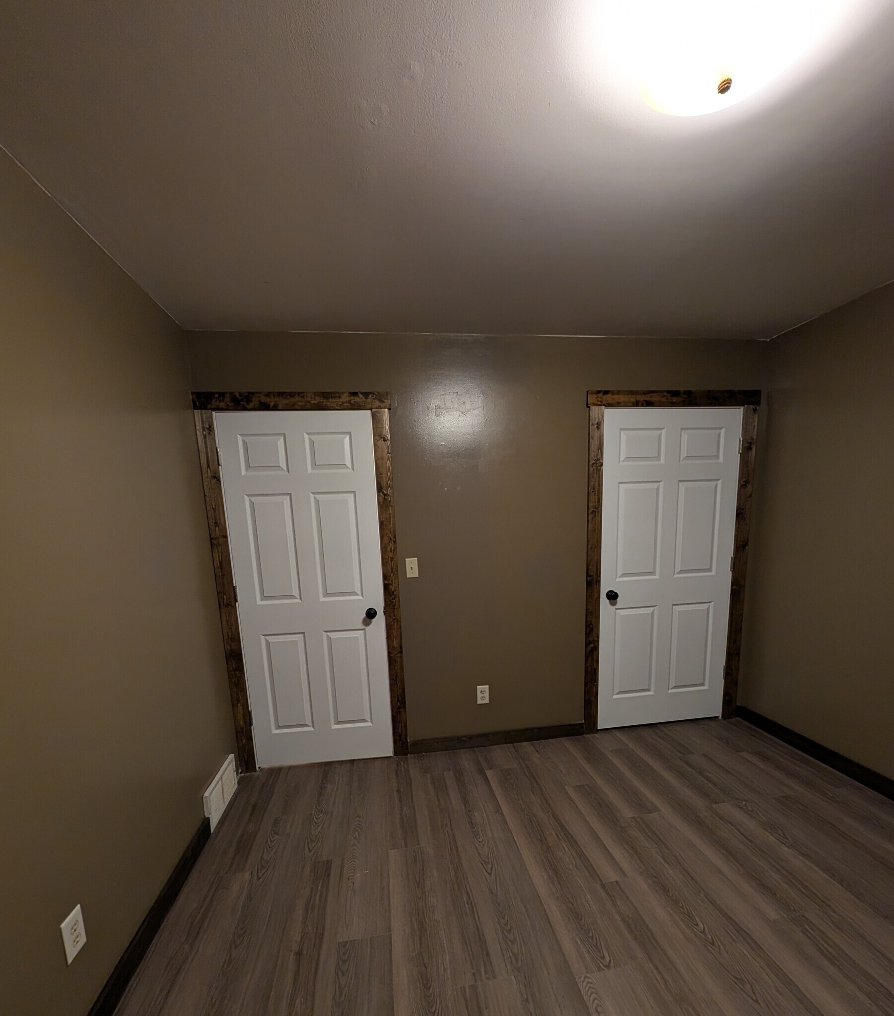 Building Photo - 704 Ware St