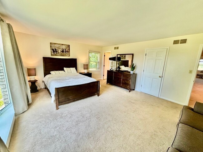 Building Photo - Escape to Luxury: Your Private Oasis on a ...
