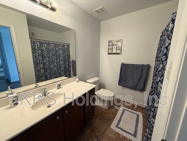 Building Photo - 1124 Rodgers St