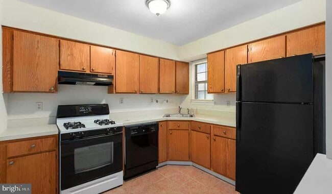 Building Photo - 158 Wyndham Pl