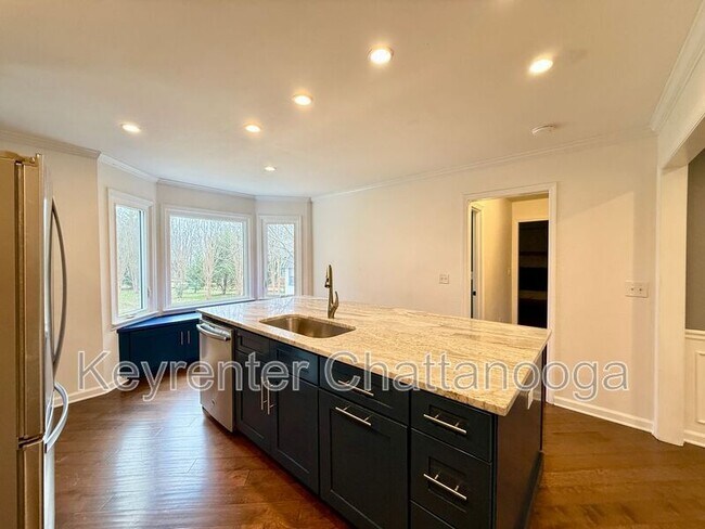 Building Photo - 9512 Imperial Dr