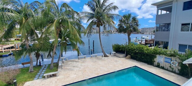 Building Photo - 468 Golden Isles Dr