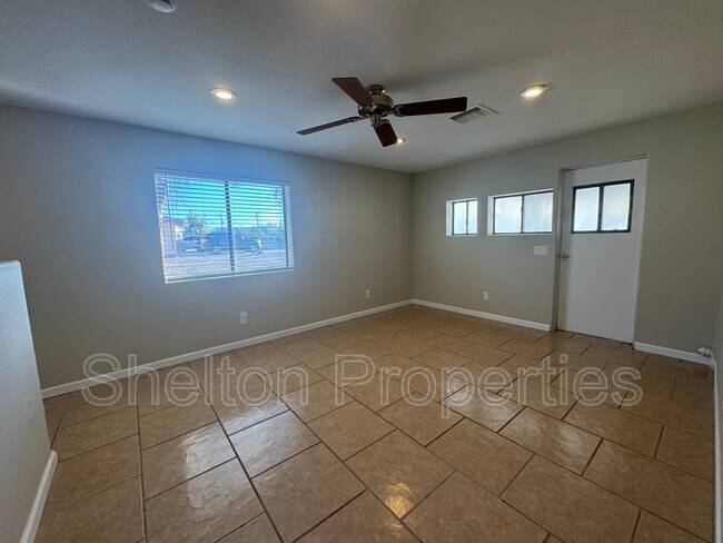 Building Photo - 2910 N 193rd Ave