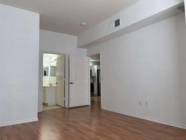Building Photo - 4001 Santa Maria Dr