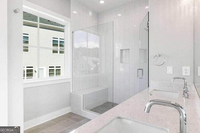 Building Photo - 2035 Parkside Ln