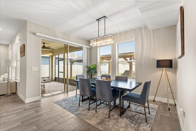 Building Photo - 1713 Pasture Lp