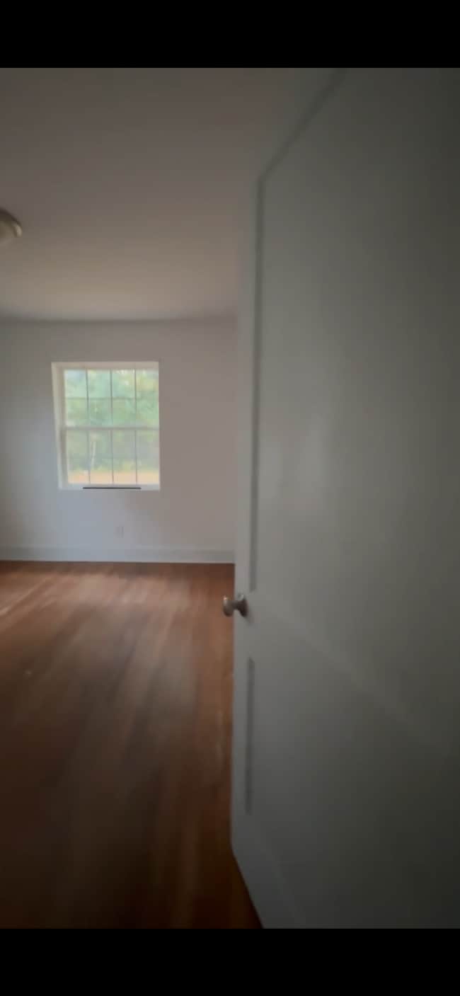 Building Photo - 407 N Parker St