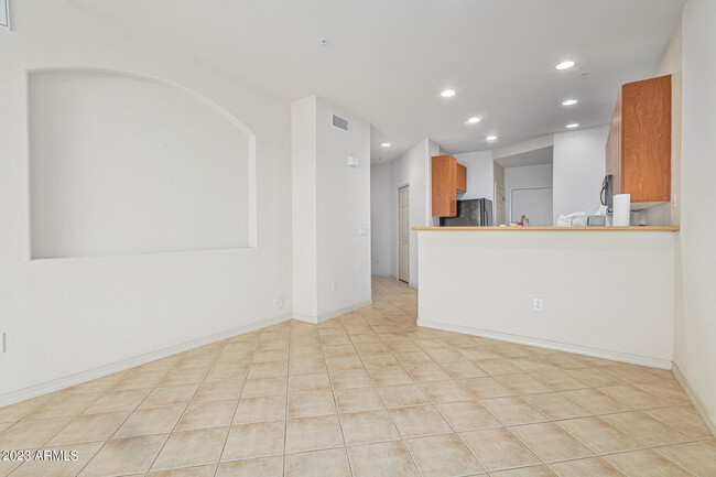Building Photo - 6535 E Superstition Springs Blvd