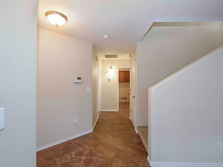 Building Photo - 2836 Meriwether St