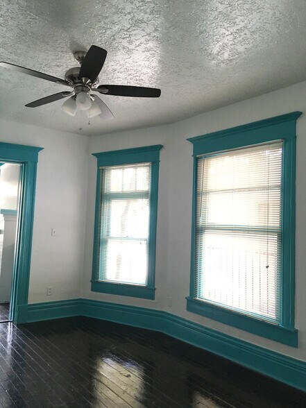 Building Photo - 4710 Reiger Ave