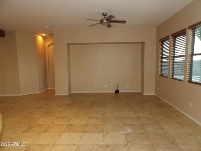 Building Photo - 17976 W Paseo Way