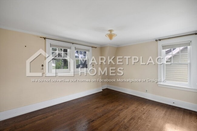 Building Photo - 509 S Pleasant St