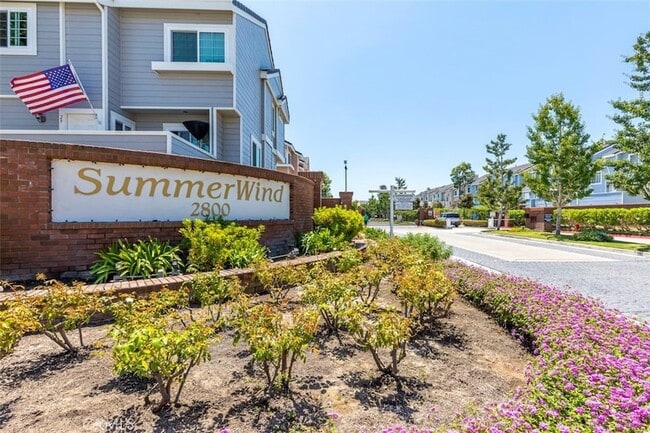 Primary Photo - 2800 Plaza del Amo