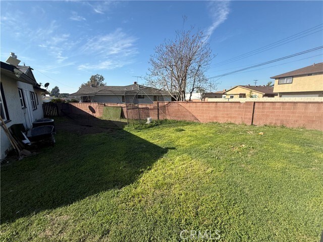 Building Photo - 12042 Hackamore Rd