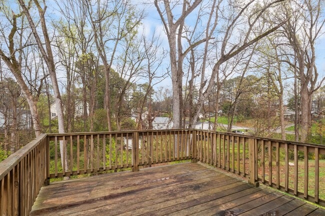 Building Photo - Spacious Home near Downtown Apex!