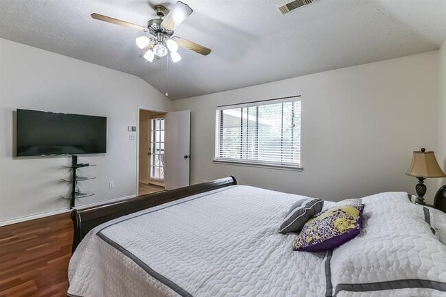 Building Photo - 22314 Rangeview Dr