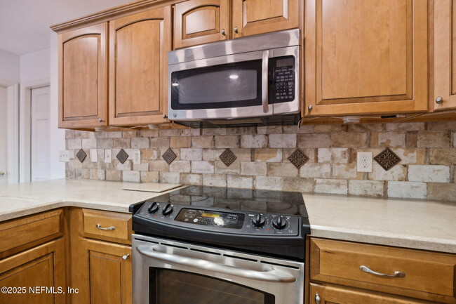 Building Photo - 4063 Mizner Ct